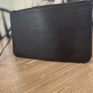 Louis Vuitton Neverfull Wristlet